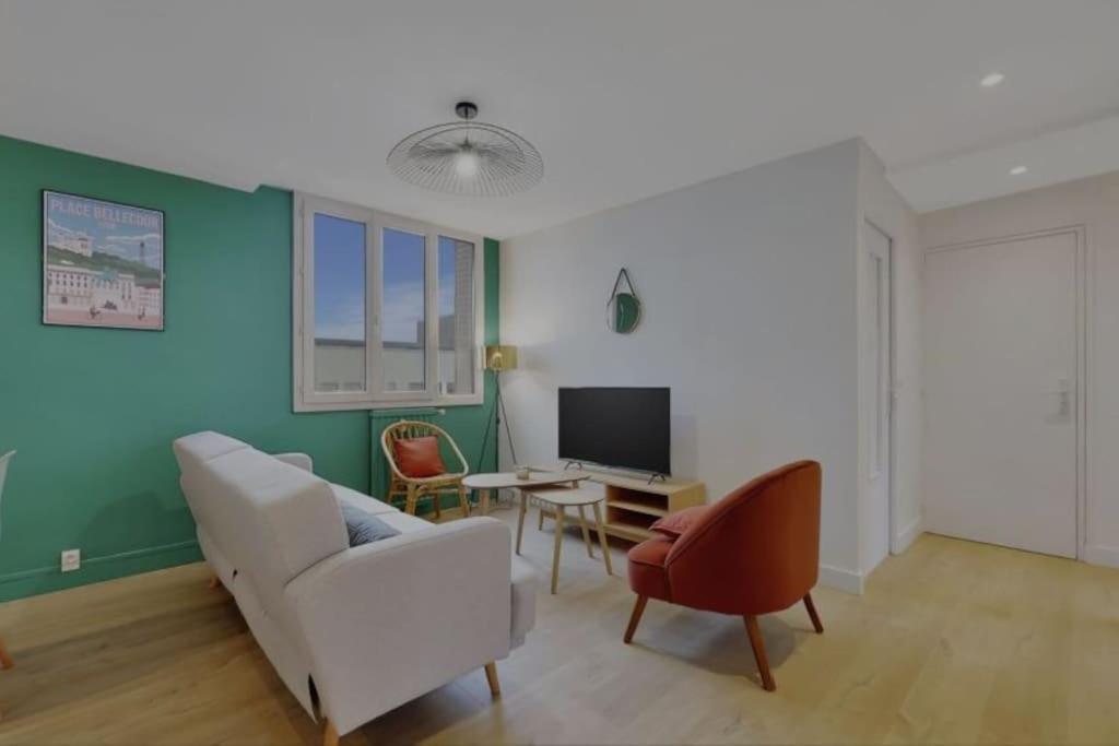 Appartement Neuf Pour 6, Parking Et Box, Au Calme Вильорбан Екстериор снимка