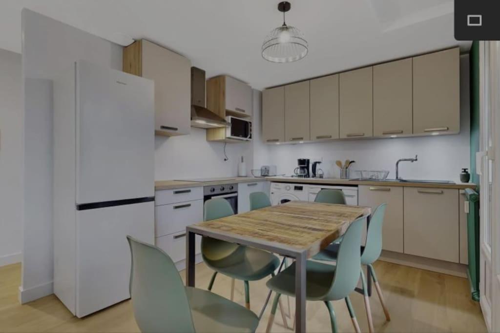 Appartement Neuf Pour 6, Parking Et Box, Au Calme Вильорбан Екстериор снимка